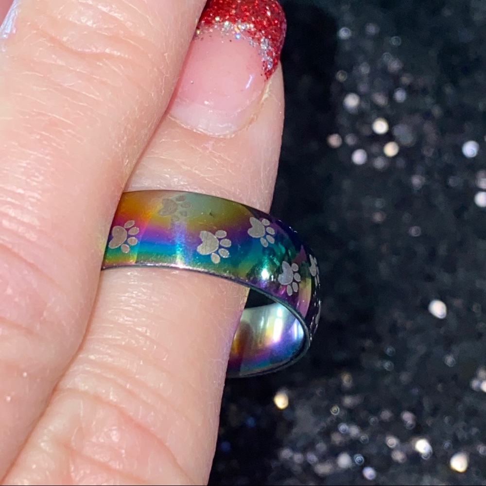 🎄2/$15🎁3/$20 Stainless Steel Unisex Rainbow Paw Print Ring size 13 - Picture 8 of 16